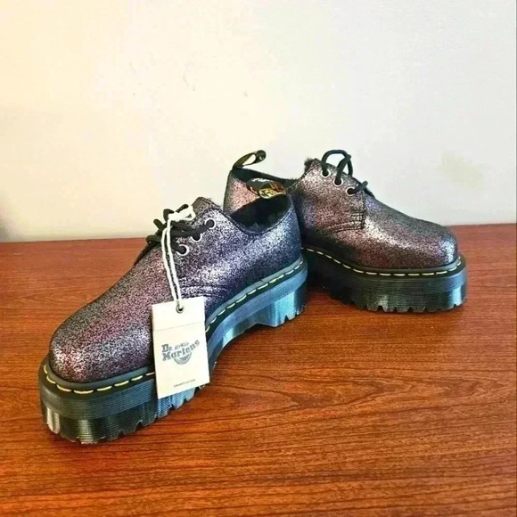 Dr. Martin's  1461 Quad Platform Derby Faux Fur Lined Shimmered Metallic Size 7 - Picture 1 of 13